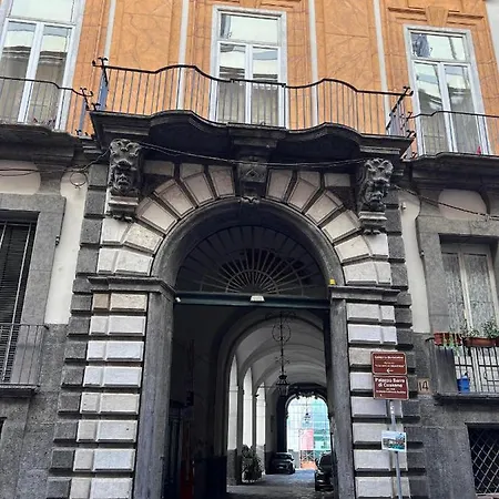 Serra Di Cassano Apartment